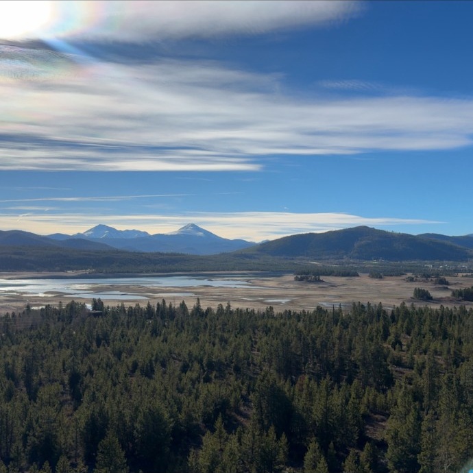 Mountain landscape in the reference feed